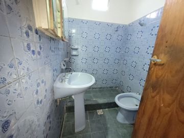 VENTA PH 4 AMBIENTES AL FRENTE CON PATIO LANUS