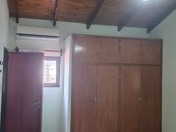 VENTA CASA 5 AMB. P.AVELLANEDA COCHERA QUINCHO
