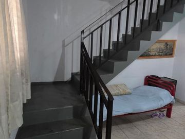 VENTA CASA 5 AMB. P.AVELLANEDA COCHERA QUINCHO