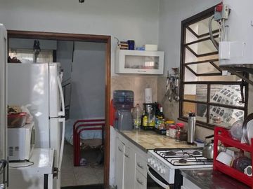 VENTA CASA 5 AMB. P.AVELLANEDA COCHERA QUINCHO