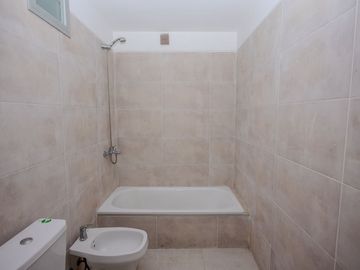 VENTA 2 AMB C/COCHERA A ESTRENAR SAN MARTIN CENTRO