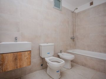 VENTA 2 AMB C/COCHERA A ESTRENAR SAN MARTIN CENTRO