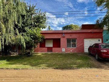 ALQUILER CASA 2 DORM + DEPTO GRUNBEIN