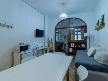 Venta, monoambiente frente, Av. Corrientes