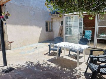 VENTA GRAN CASA  330 m2, lo mejor de José L.Suarez