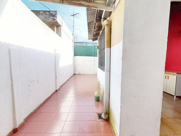 PH 2 AMB, VENTA EN QUILMES OESTE CON PATIO