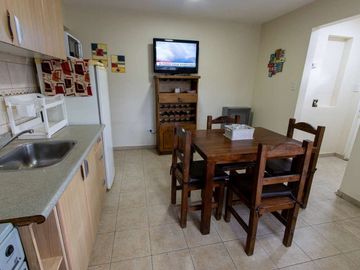 VENTA CASA + 3 DEPARTAMENTOS ORIENTADO A RENTA