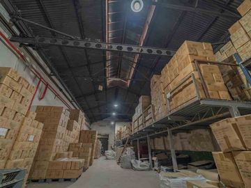 UNICO EN CABA 3 DEPOSITOS / TERRENOS unificados