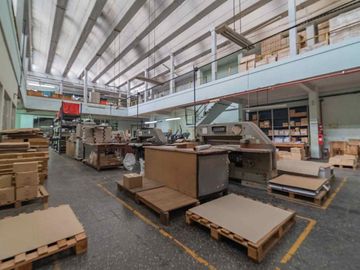 UNICO EN CABA 3 DEPOSITOS / TERRENOS unificados