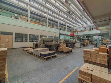 UNICO EN CABA 3 DEPOSITOS / TERRENOS unificados