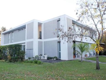 casa moderna hormigon con increible vistas