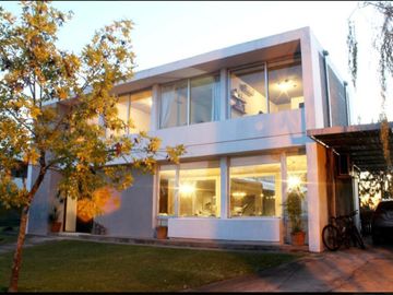casa moderna hormigon con increible vistas