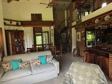 CASA QUINTA DE CATEGORIA 