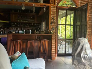 CASA QUINTA DE CATEGORIA 