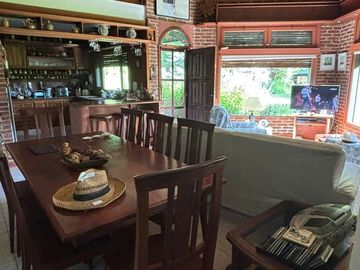 CASA QUINTA DE CATEGORIA 