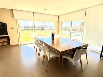 VENTA CASA 6 AMBIENTES BARRIO PRIVADO TERRAVISTA