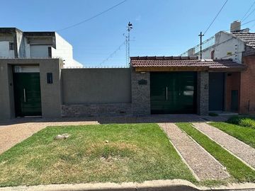 Venta casa 4amb Hurlingham