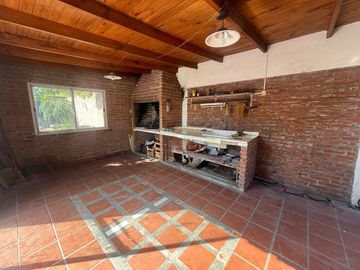 VENTA CASA 4 AMB CIUDAD EVITA PILETA APT CREDITO