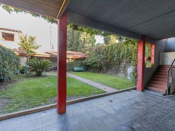 CASA EN VENTA EN JAGUEL 5 AMBIENTES APTA CREDITO