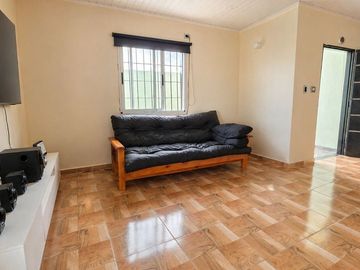 CASA QUINTA EN VENTA MORADAS 2 MAXIMO PAZ CON PILE