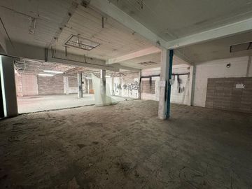 Renta Local Comercial, 351m2, a pie de calle, Avenida Universidad, Coyoacán