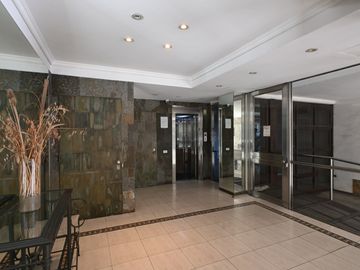 Venta depto 3 ambientes con balcón - Cohglan