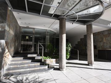 Venta depto 3 ambientes con balcón - Cohglan