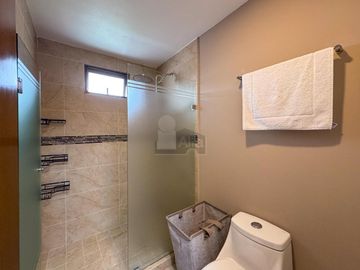 Casa en Venta en Valle de las Fuentes, Calimaya con terreno de 800m2