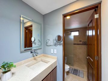 Casa en Venta en Valle de las Fuentes, Calimaya con terreno de 800m2