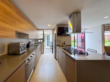 Casa en Venta en Valle de las Fuentes, Calimaya con terreno de 800m2