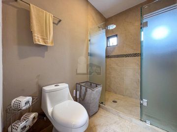 Casa en Venta en Valle de las Fuentes, Calimaya con terreno de 800m2
