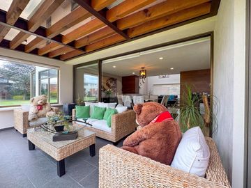 Casa en Venta en Valle de las Fuentes, Calimaya con terreno de 800m2