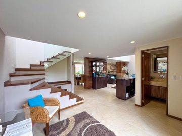 Casa en Venta en Valle de las Fuentes, Calimaya con terreno de 800m2
