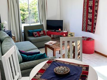 VENTA CUATRO CABAÑAS CON QUINCHO Y PILETA