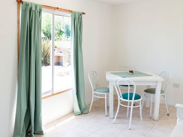 VENTA CUATRO CABAÑAS CON QUINCHO Y PILETA