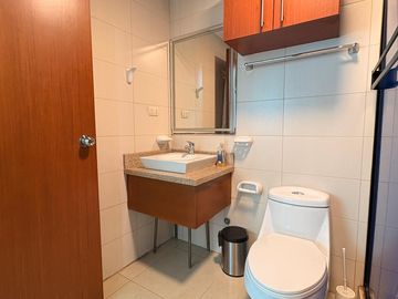 Suite en Alquiler, Riverfront I, Puerto Santa Ana, RobA