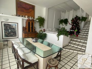 Venta de linda casa en Pulpos frente al mar