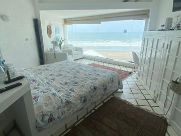 Venta de linda casa en Pulpos frente al mar