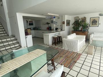 Venta de linda casa en Pulpos frente al mar