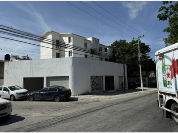 Locales en renta sobre la Av. Chichen Itza, Cancún