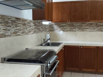 Casa en Fraccionamiento en Vista Hermosa Cuernavaca - SOR-547-Fr*