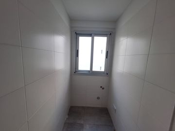 DEPARTAMENTO 4 AMBIENTES VENTA CABALLITO COCHERA