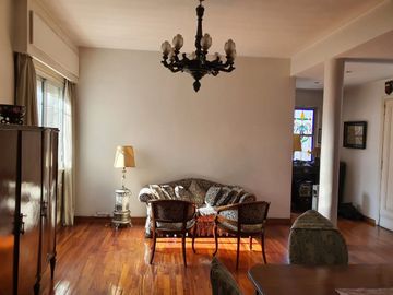 VENDE SEMIPISO 4 AMB C DEPEND EN FLORES