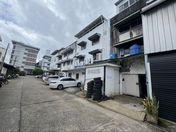 1 Bedroom Shophouse for sale in Ratsada, Phuket