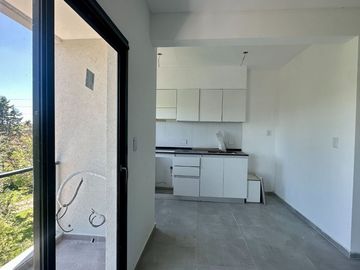 VENTA DEPTO 2 AMB C/TERRAZA Y COCHERA- ITUZAINGÓ