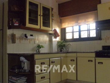 VENTA 7 DEPTOS CON LOCAL Y COCHERAS -SAN ANDRÉS