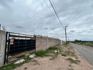Terreno 410m2 con salon y pileta - Lujan de Cuyo