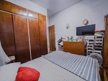 VENTA CASA 4 AMBIENTES VERSALLES