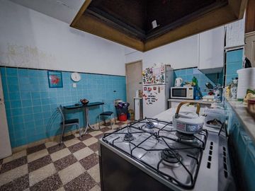 VENTA CASA 4 AMBIENTES VERSALLES