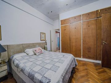 VENTA CASA 4 AMBIENTES VERSALLES
